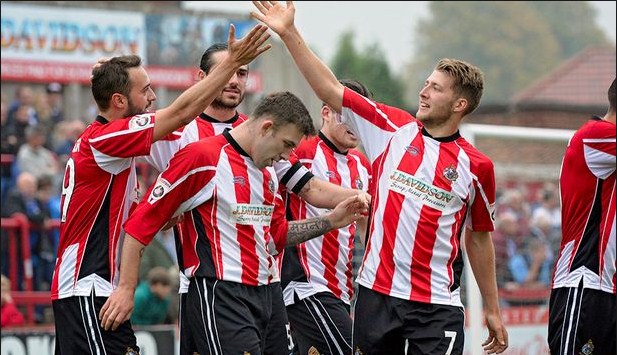 Prediksi Skor Bola Altrincham vs Brackley Town 17 April 2019